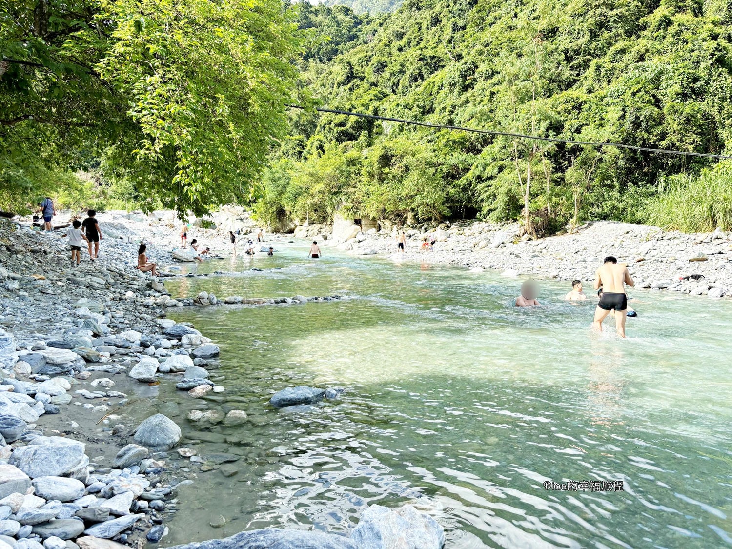【花蓮景點】砂婆礑溪遊憩區。溪水超清澈、冰涼~花蓮人的玩水秘境 - 第10張圖 【花蓮景點】砂婆礑溪遊憩區。溪水超清澈、冰涼~花蓮人的玩水秘境