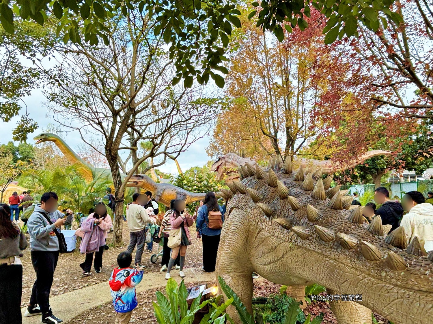 【台北景點】恐龍大復活 關渡探險樂園。帶你走進侏儸紀世界