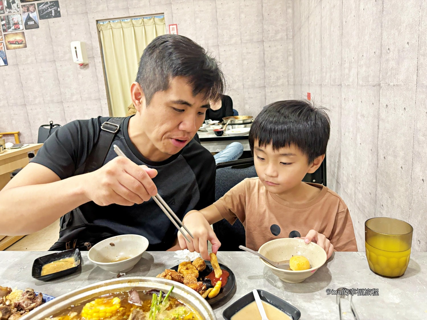【桃園美食】羊霸天下。羊大骨、羊腳筋、羊肋排等各式羊部位吃到飽。還有青菜、火鍋料、炸物、甜品隨你吃,桃園最高CP值羊肉爐吃到飽 - 第15張圖 【桃園美食】羊霸天下。羊大骨、羊腳筋、羊肋排等各式羊部位吃到飽。還有青菜、火鍋料、炸物、甜品隨你吃,桃園最高CP值羊肉爐吃到飽