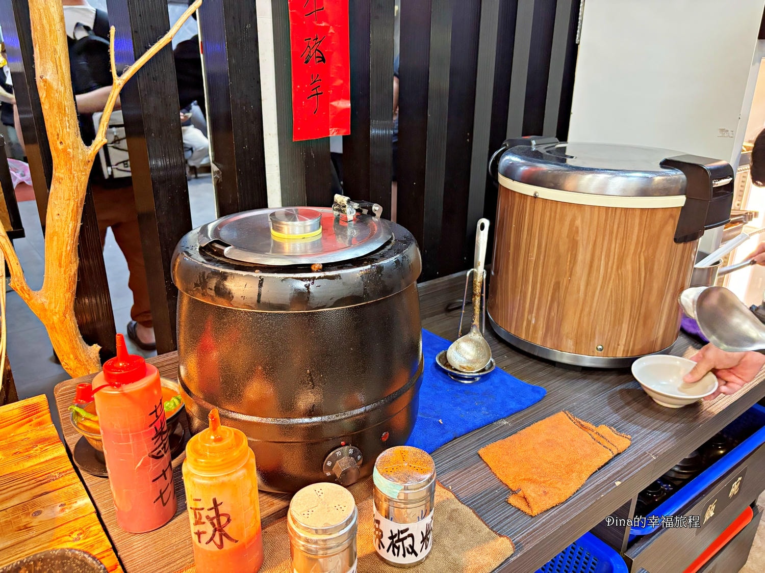 【桃園美食】羊霸天下。羊大骨、羊腳筋、羊肋排等各式羊部位吃到飽。還有青菜、火鍋料、炸物、甜品隨你吃,桃園最高CP值羊肉爐吃到飽 - 第17張圖 【桃園美食】羊霸天下。羊大骨、羊腳筋、羊肋排等各式羊部位吃到飽。還有青菜、火鍋料、炸物、甜品隨你吃,桃園最高CP值羊肉爐吃到飽