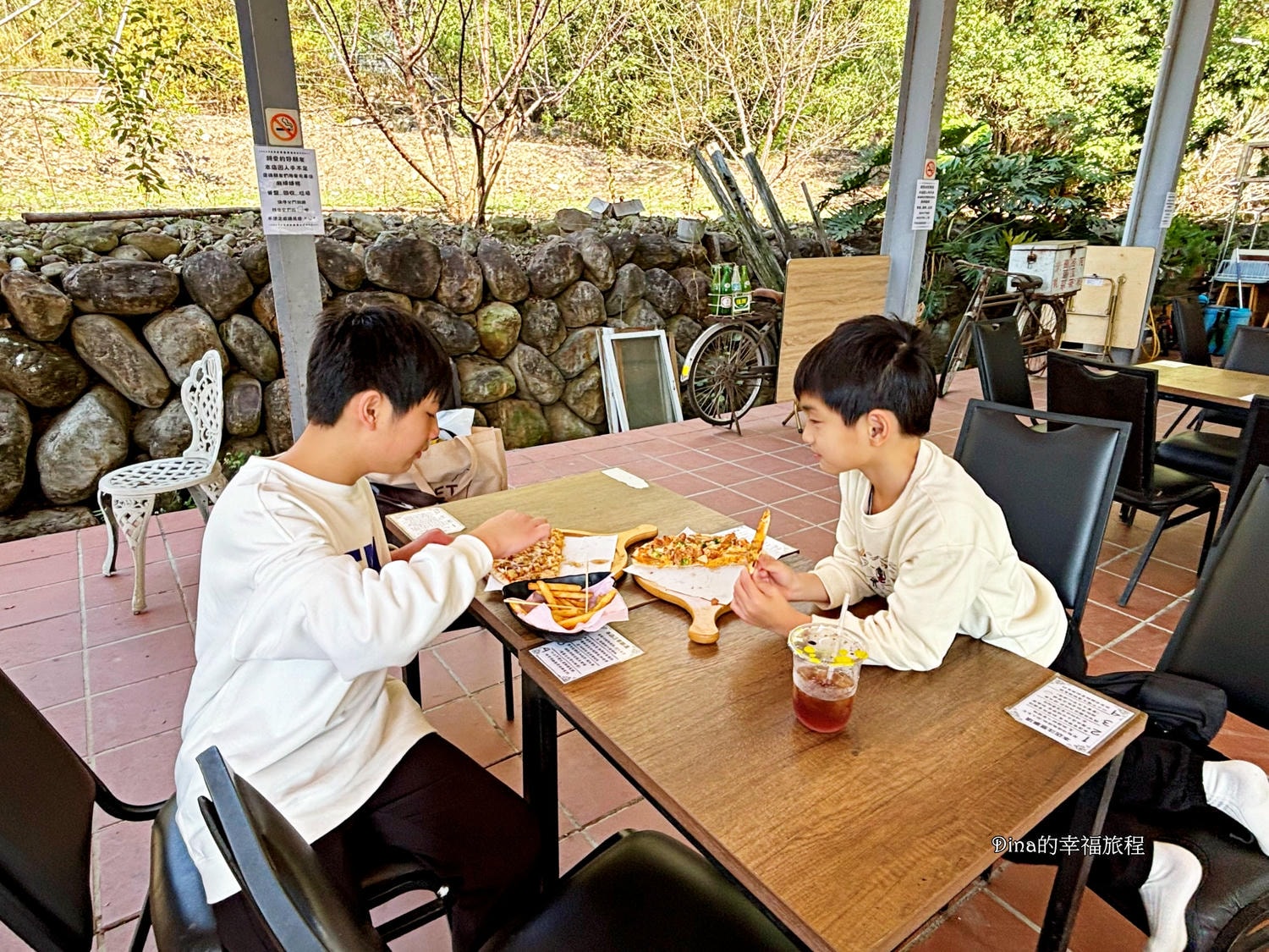 【南投美食】里山間美味披薩。南投山林小徑秘境美食/手作現烤PIZZA/午餐、下午茶輕食聚會地點/南投推薦美食