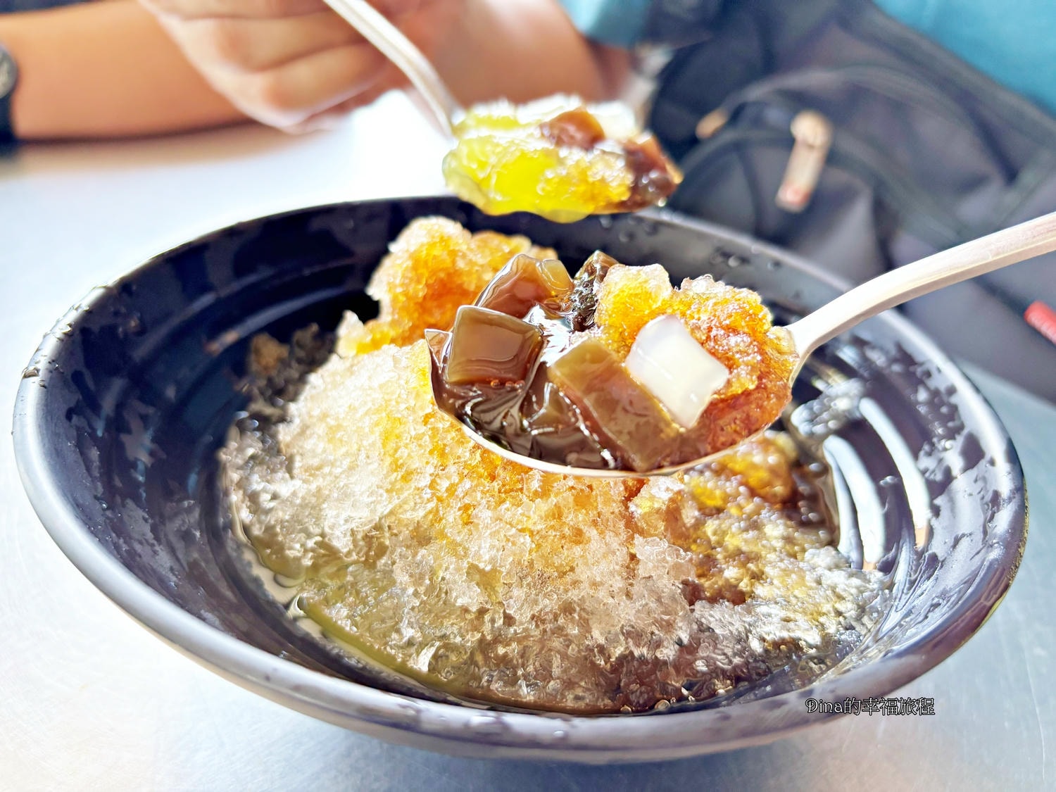 【小琉球美食】陳家小店黑糖剉冰。料好實在、超濃郁的黑糖剉冰/在地推薦美食