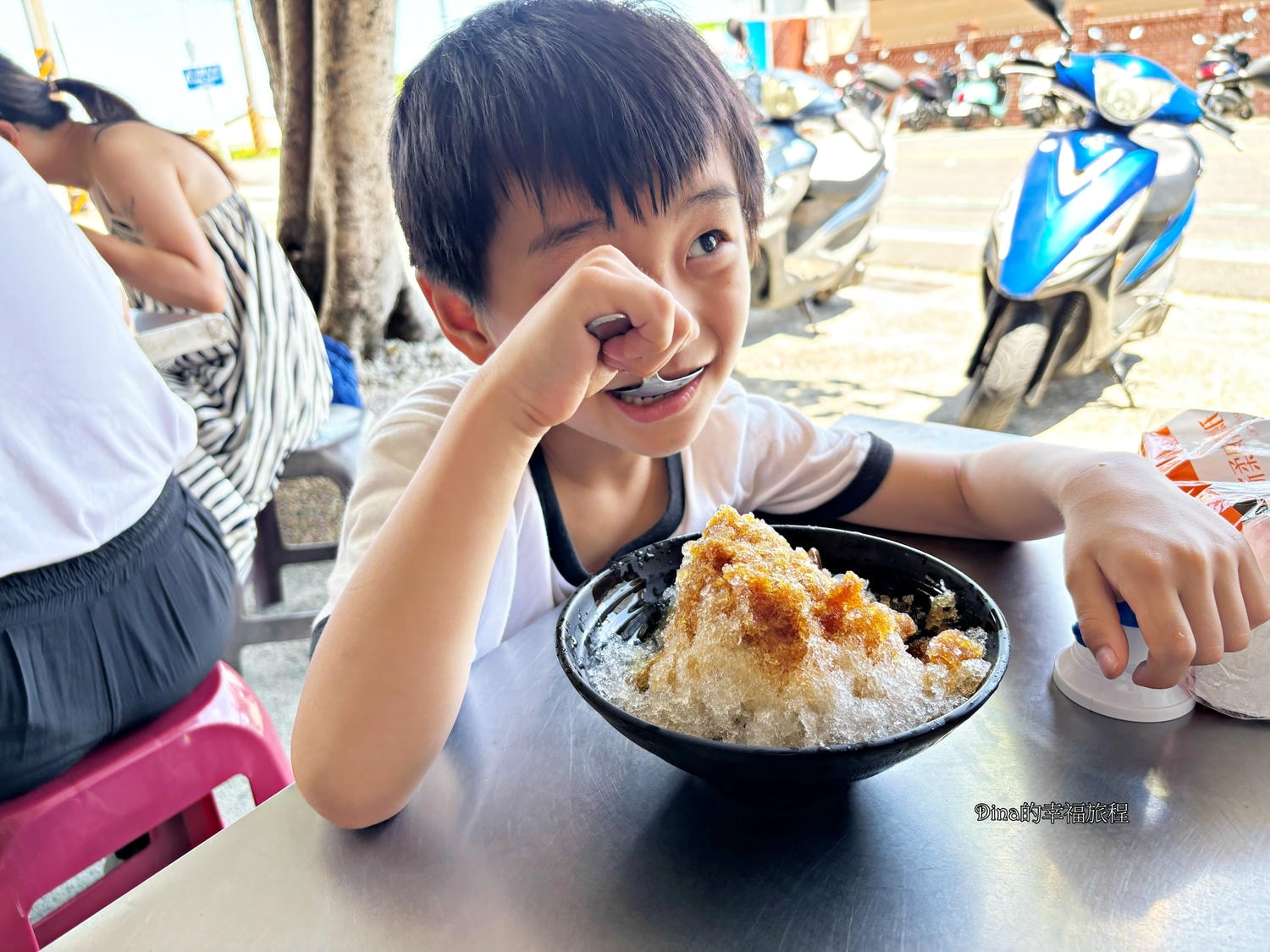 【小琉球美食】陳家小店黑糖剉冰。料好實在、超濃郁的黑糖剉冰/在地推薦美食