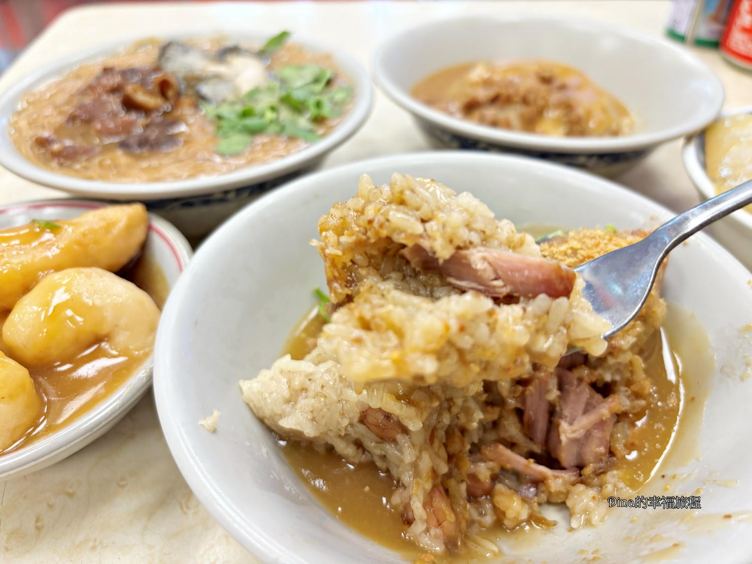 【台北美食】春來蚵仔麵線。台北市七大天王專業麵線/平民美食小吃/傳統的美味/後山碑必吃美食