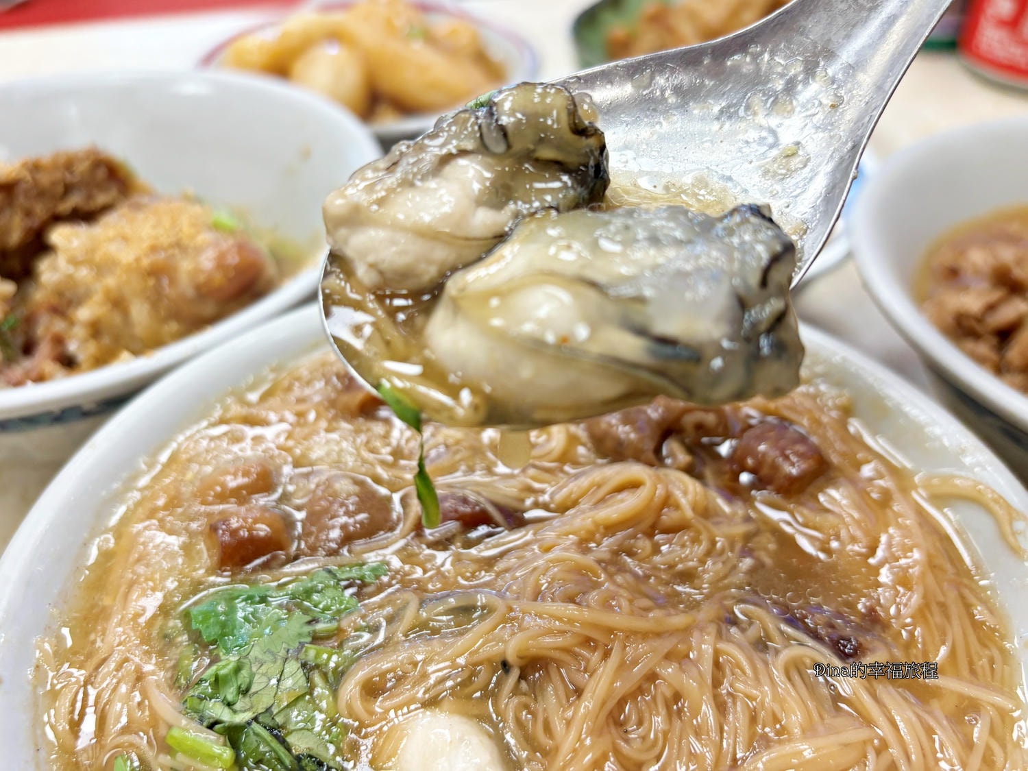 【台北美食】春來蚵仔麵線。台北市七大天王專業麵線/平民美食小吃/傳統的美味/後山碑必吃美食